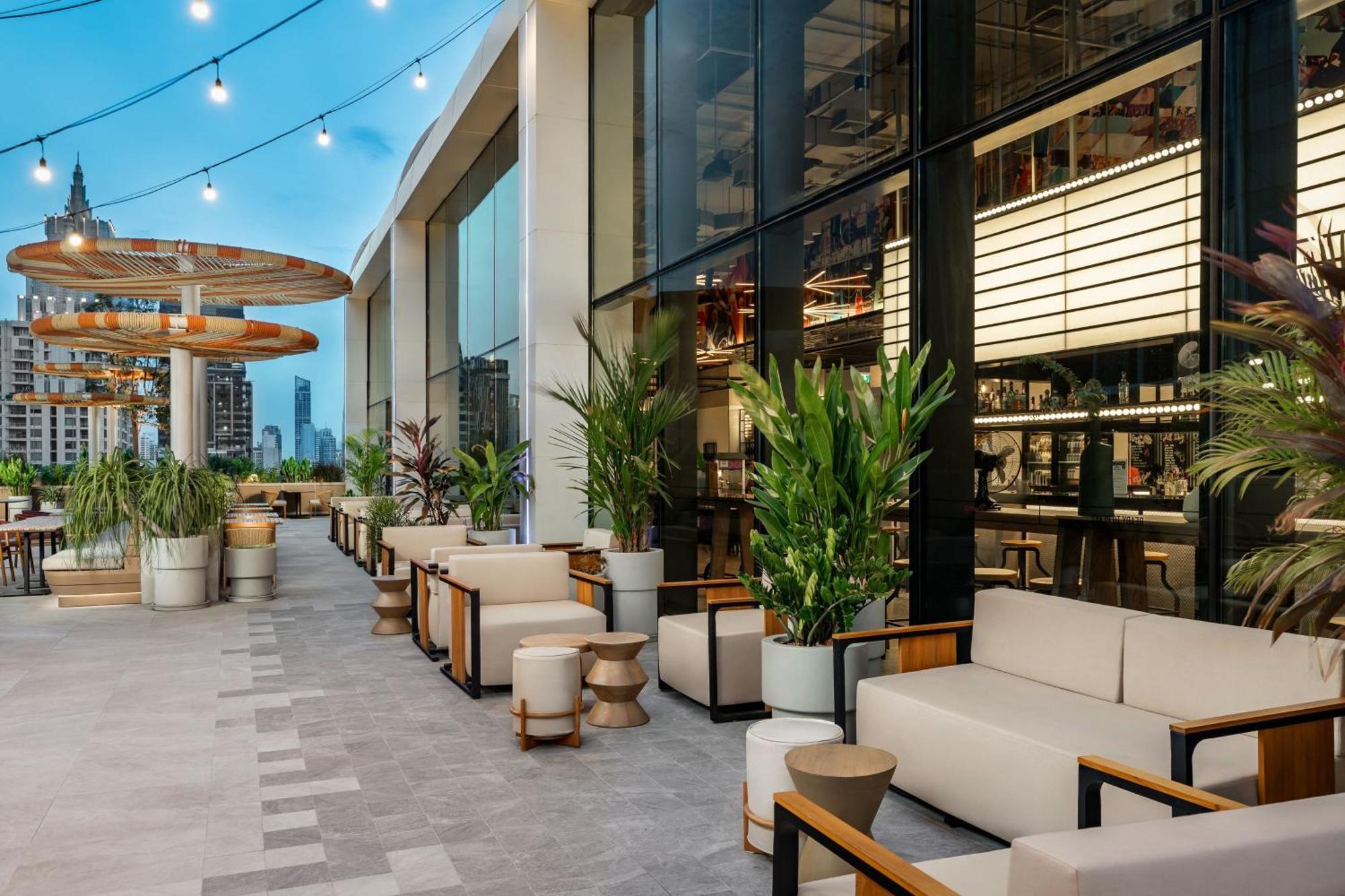 Moxy Bangkok Ratchaprasong Otel Dış mekan fotoğraf